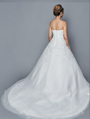 Lovely Wedding Dress Style 414